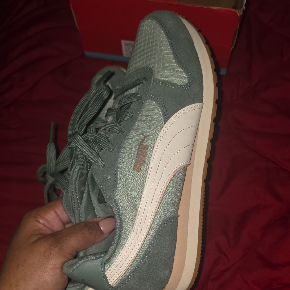 Puma Sage Green and Cream Low-Profile Runner